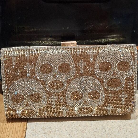 Gold Sparkling Skull & Crosses Rhinestone Clutch